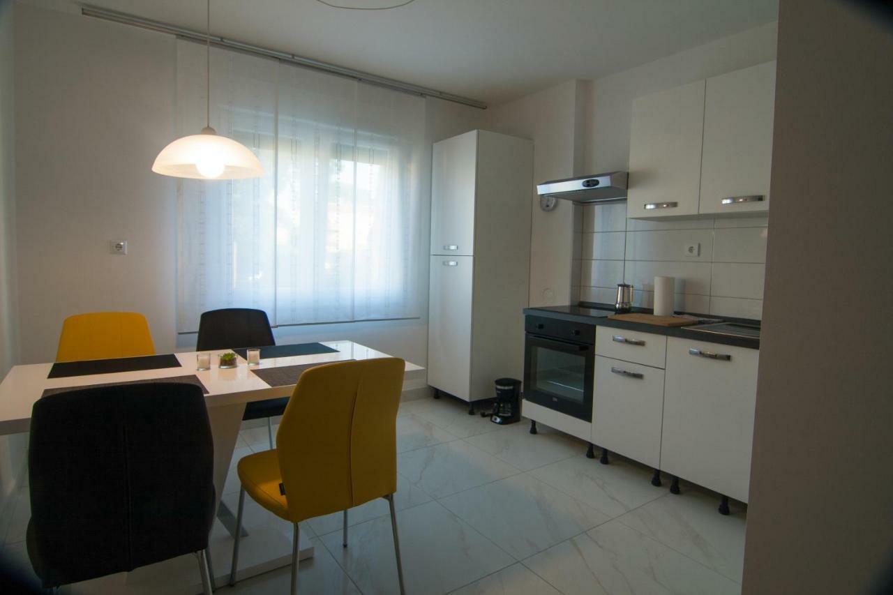 New Renovated Apartment 15 Min From Beach On Foot Pula Ngoại thất bức ảnh