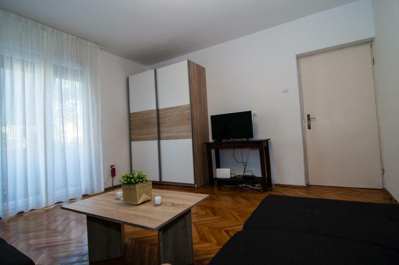 New Renovated Apartment 15 Min From Beach On Foot Pula Ngoại thất bức ảnh