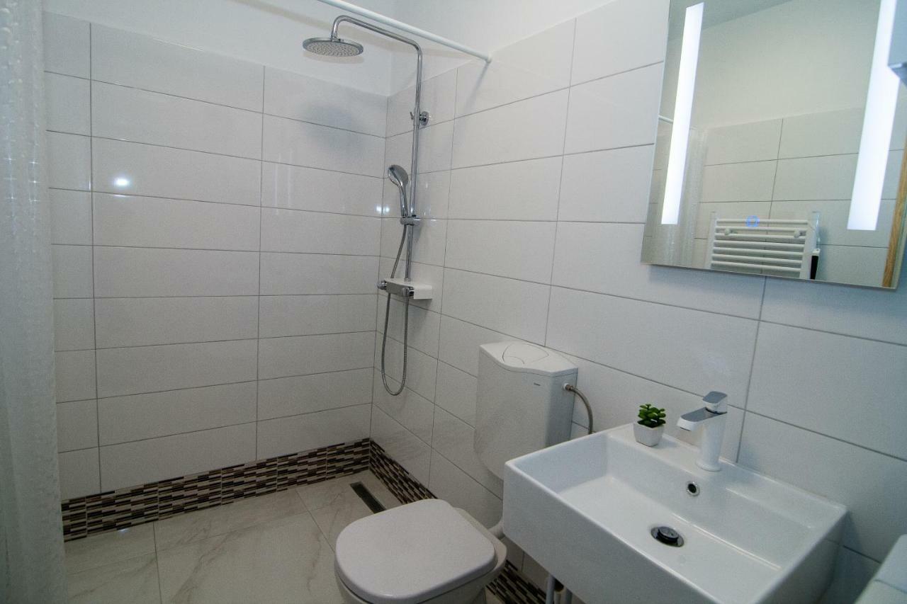New Renovated Apartment 15 Min From Beach On Foot Pula Ngoại thất bức ảnh